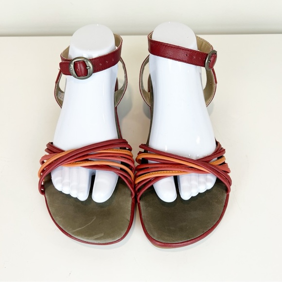 Keen Women’s Emerald City Red Sandal Size 10 - Picture 3 of 8